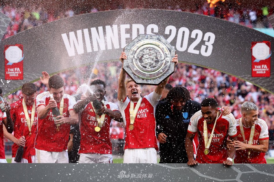 少打一人的 少打一人的