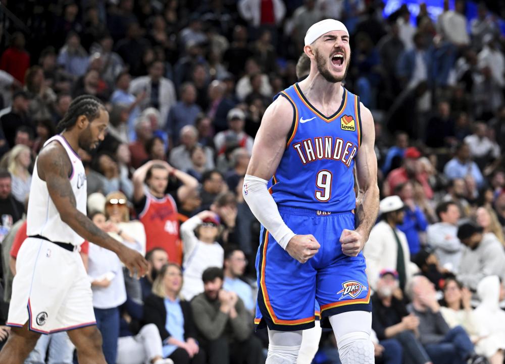 足球甚至成 足球甚至成